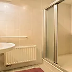 Flat In With Ocean Views 블랑켄베르크