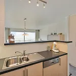 Flat In With Ocean Views 아파트 블랑켄베르크