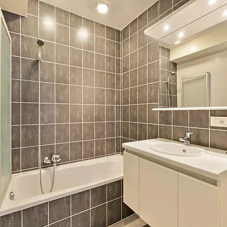 Flat In With Ocean Views * Blankenberge