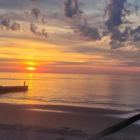 Flat In With Ocean Views *