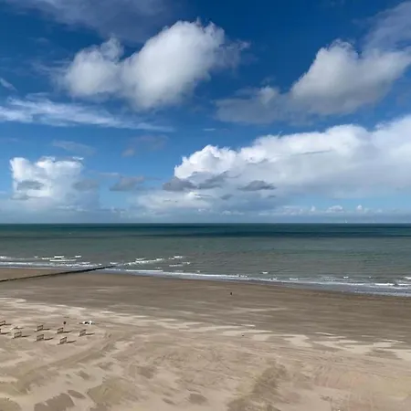 Flat In With Ocean Views * Blankenberge
